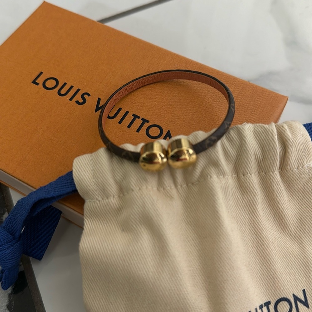 Louis Vuitton leather braclet